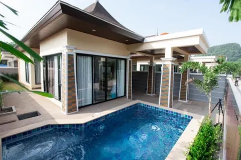 Construction project in Krabi, Thailand by Ton Korsrang